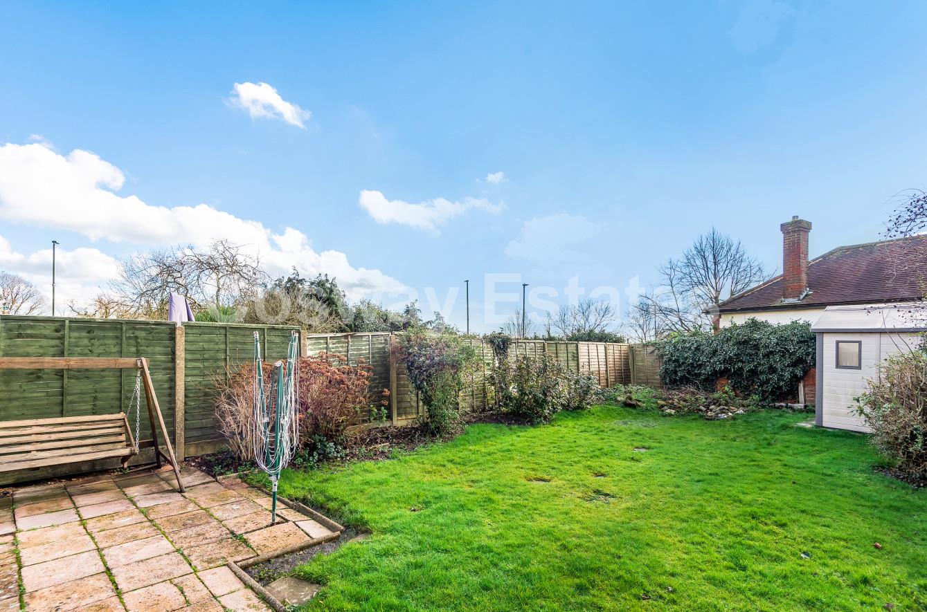 Longfield Avenue, Mill Hill